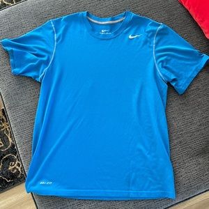 Nike tshirt